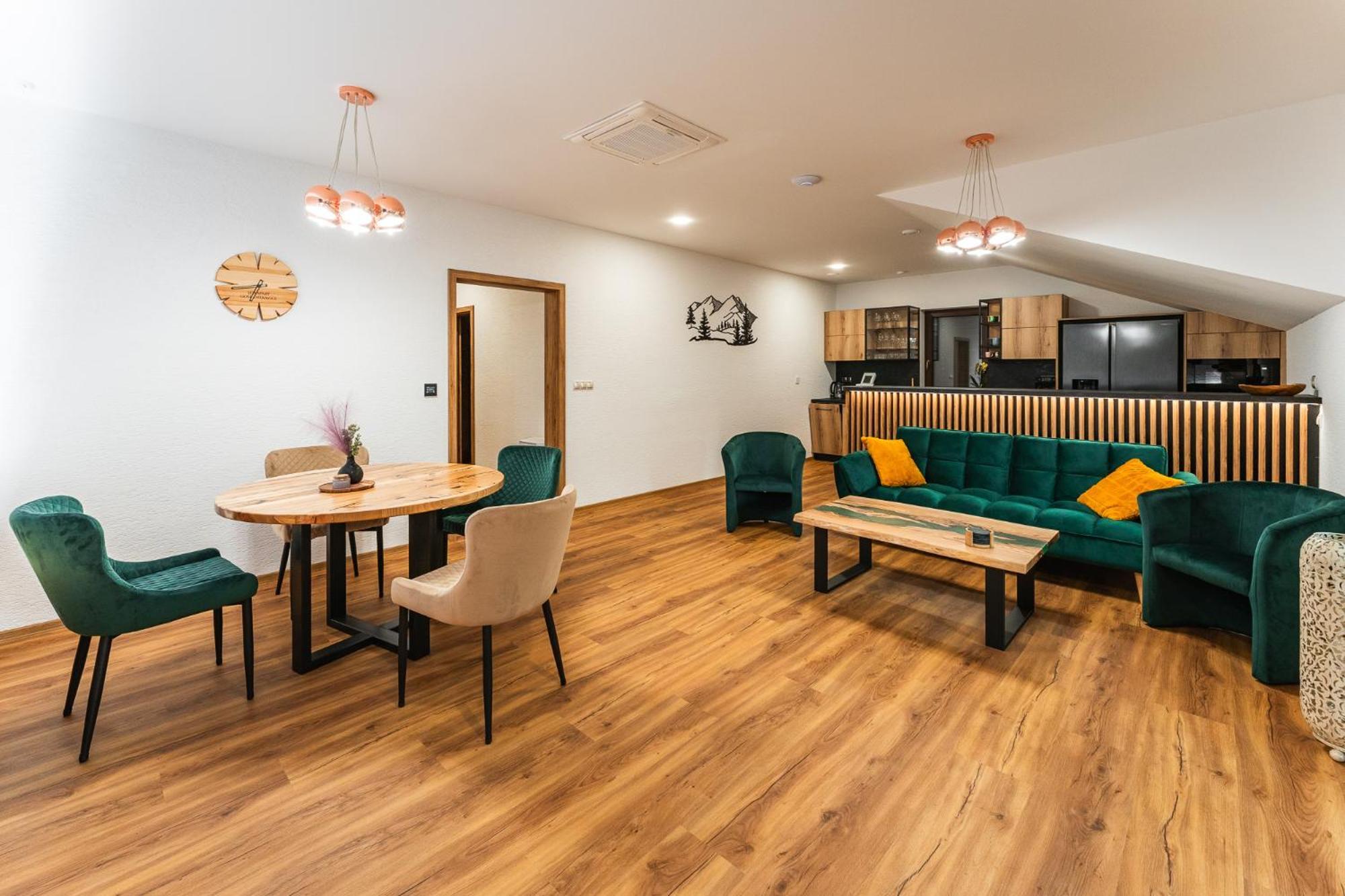 Luxapart Golf Остравице Екстериор снимка