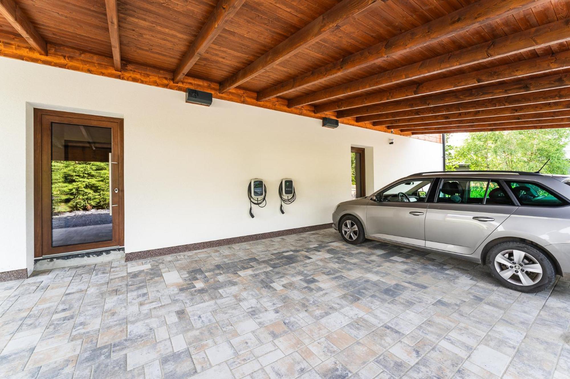 Luxapart Golf Остравице Екстериор снимка